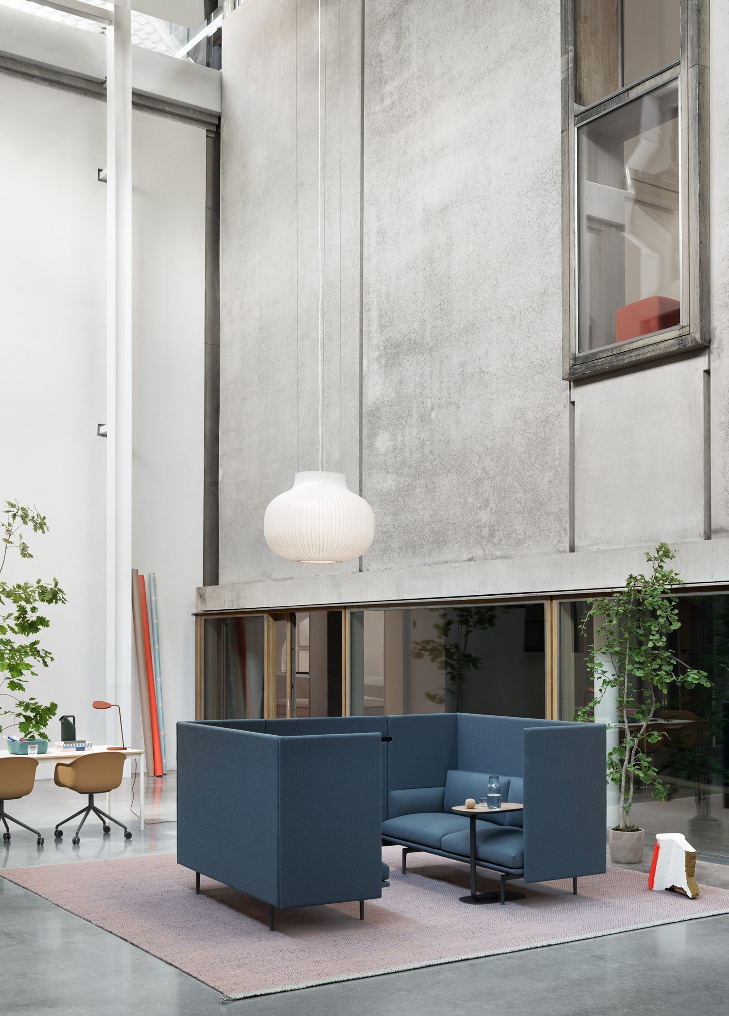 outline-highback-panel-vidar-733-relate-strand-lamp-fiber-arm-chair-ply-rug-tub-jug-leaf-muuto-org
